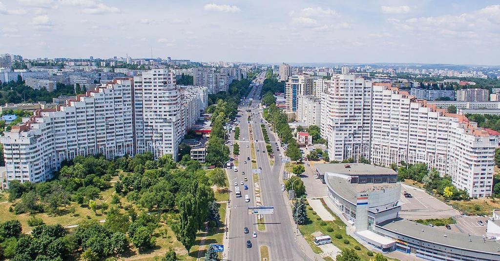 Stella De Lux Hotel Chisinau Luaran gambar