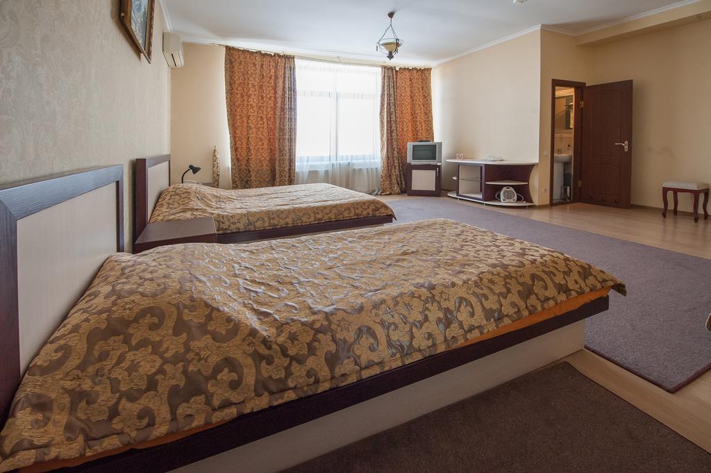 Stella De Lux Hotel Chisinau Luaran gambar