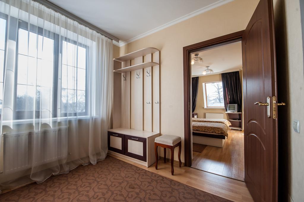 Stella De Lux Hotel Chisinau Luaran gambar